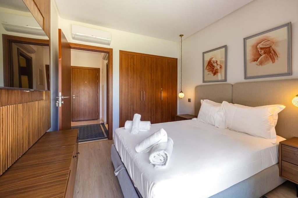 New Incredible&elegant-prestigia-pool-free Parking Appartement