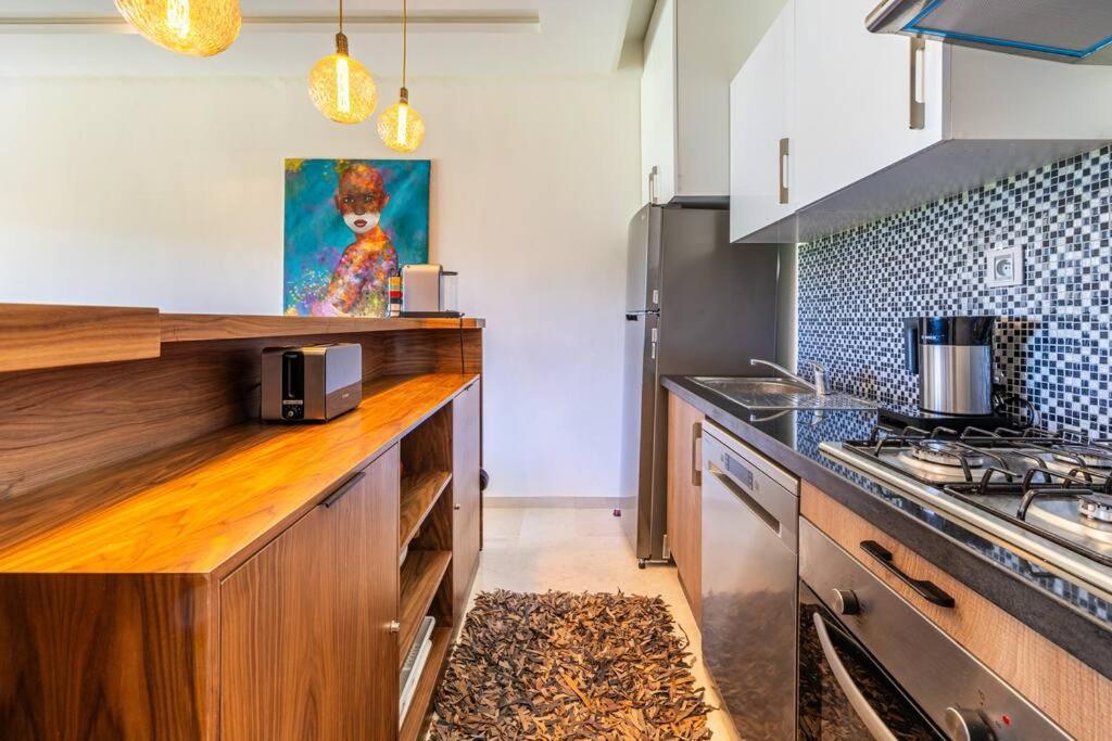 New Incredible&elegant-prestigia-pool-free Parking Appartement